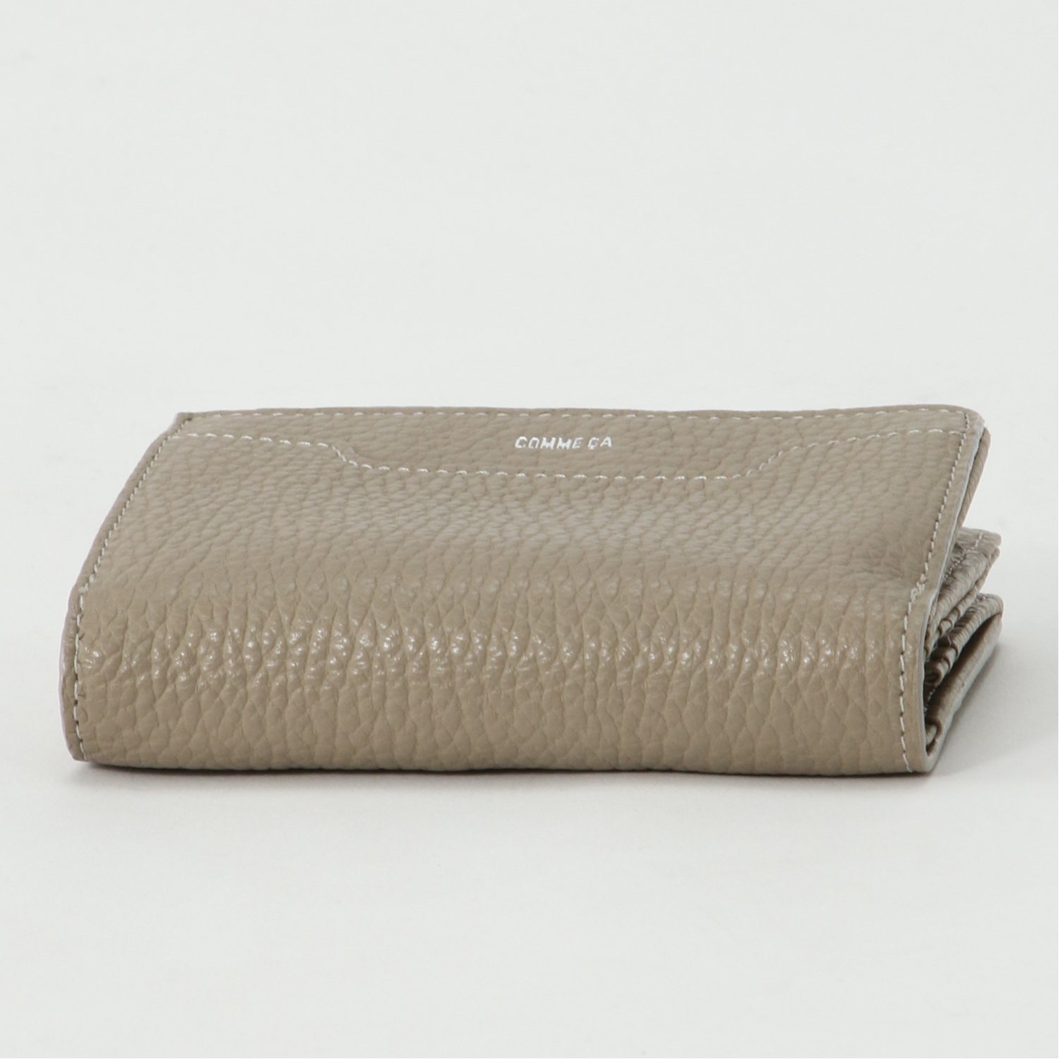 イタリアレザーを使用した柔らか本革二つ折り財布 コムサ Comme Ca 通販のベルメゾンネット イタリアレザーを使用した柔らか本革二つ折り財布 コムサ Comme Ca 通販のベルメゾンネット