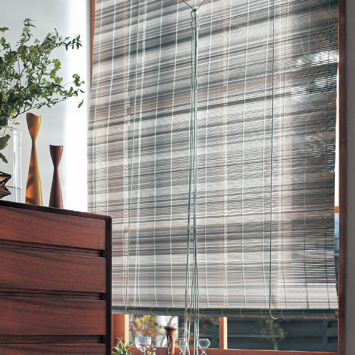 洋室にも馴染む 水洗いできる樹脂製のロールすだれ 日本製 通販のベルメゾンネット 洋室にも馴染む 水洗いできる樹脂製のロールすだれ 日本製 通販のベルメゾンネット