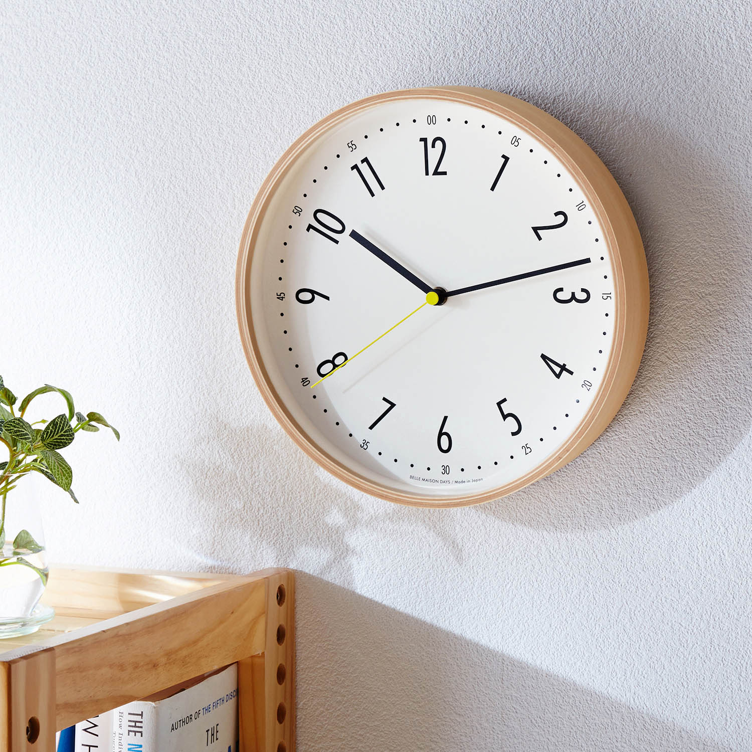 文字が見やすい木製フレームのスイープ電波時計 レムノス 文字が見やすい木製フレームのスイープ電波時計 レムノス
