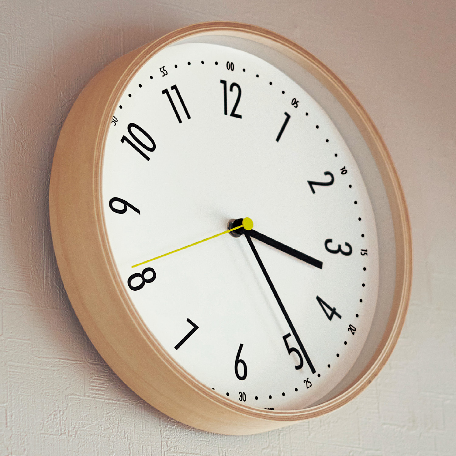 【BELLE MAISON DAYS】文字が見やすい木製フレームのスイープ電波時計 レムノス 【BELLE MAISON DAYS】文字が見やすい木製フレームのスイープ電波時計 レムノス