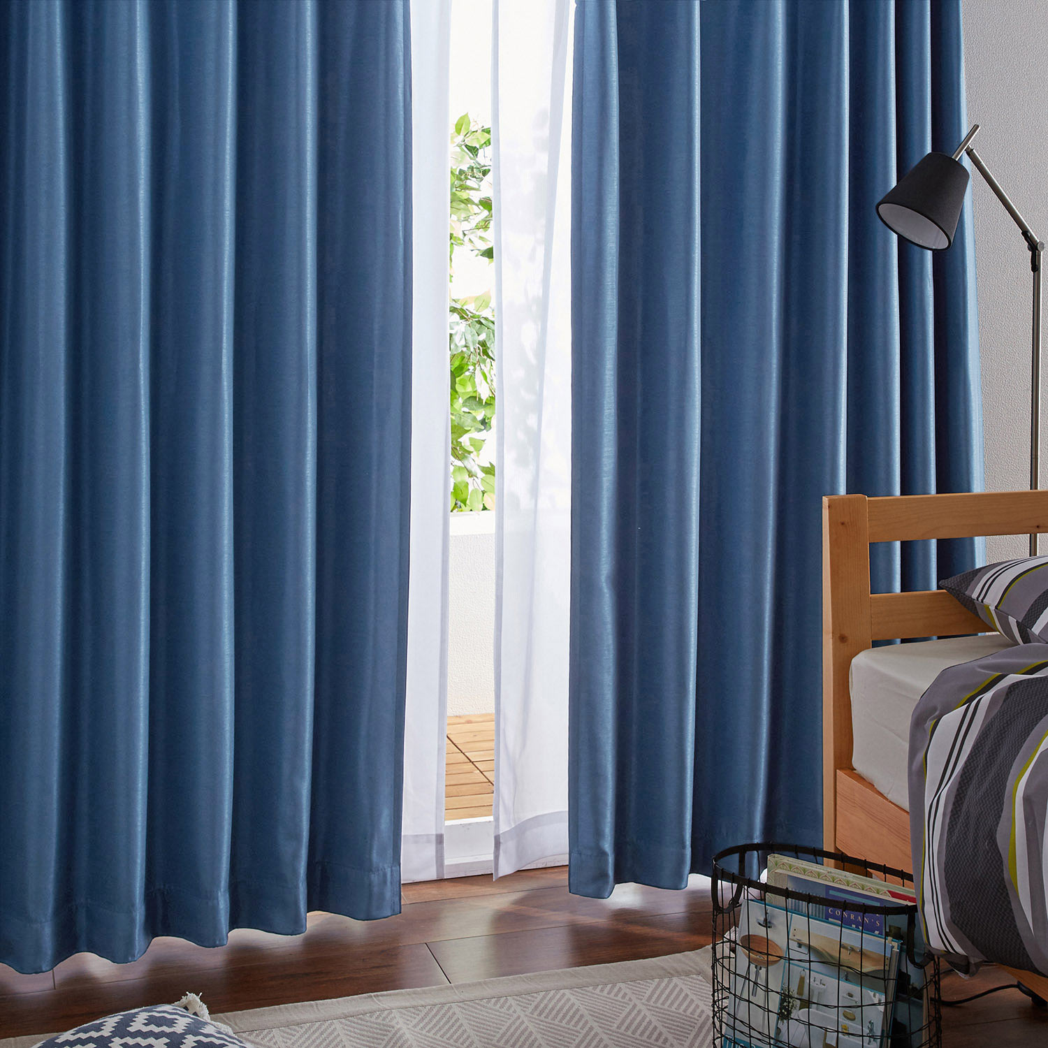 【ベルメゾン】【99サイズ】 スモーキーカラーのシャンタン風生地遮光・防炎・形状記憶カーテン