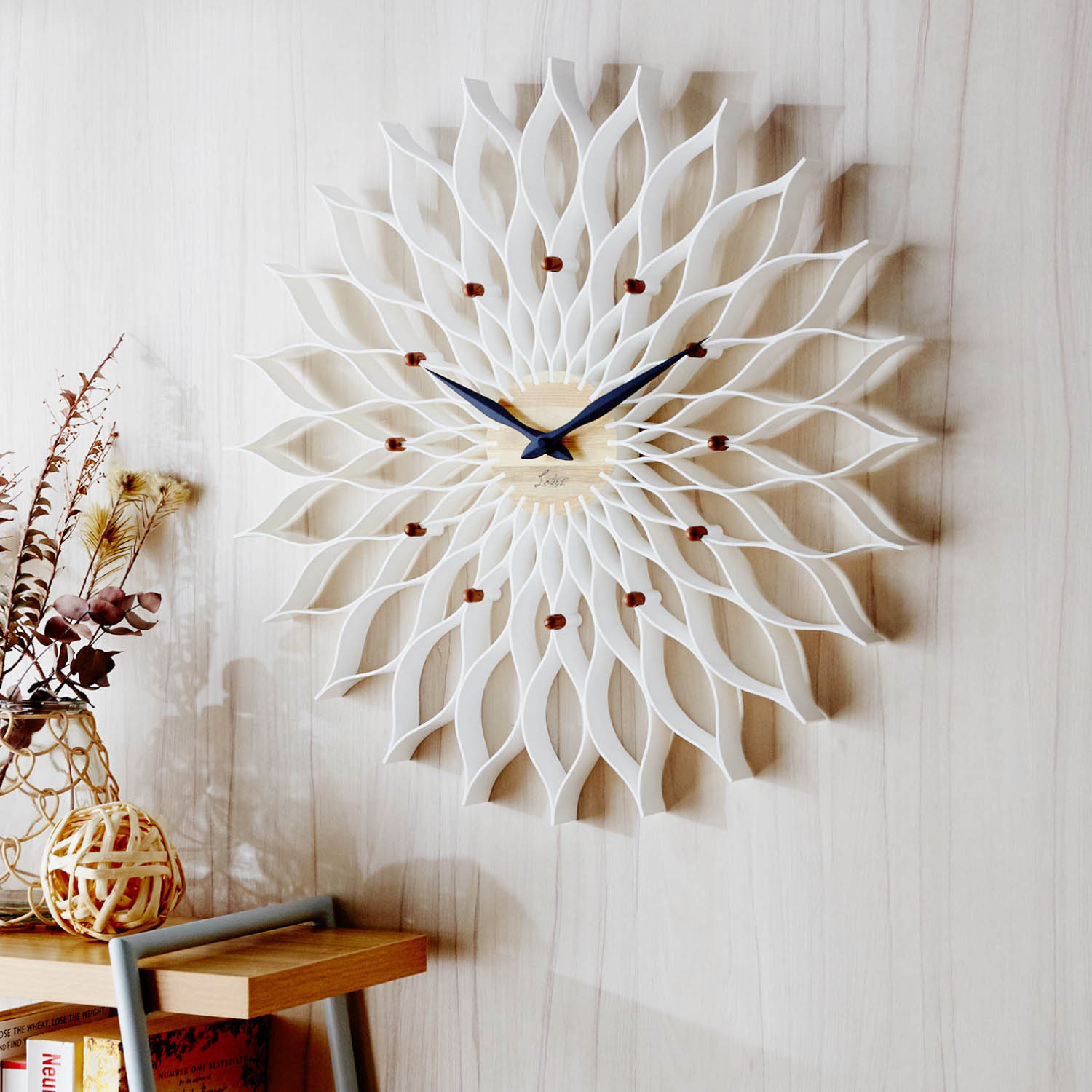 【インターフォルム/INTERFORM】オブジェのような壁掛け時計「ルファールクロック」