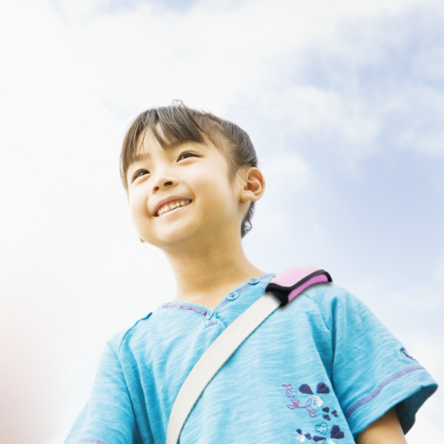 【ベルメゾン】しっかりクッションで肩が痛くなりにくい水筒用ベルトカバー