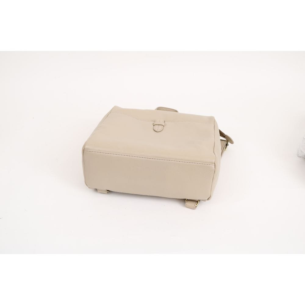 本革スクエアフォルムリュックサック（リュック/バックパック