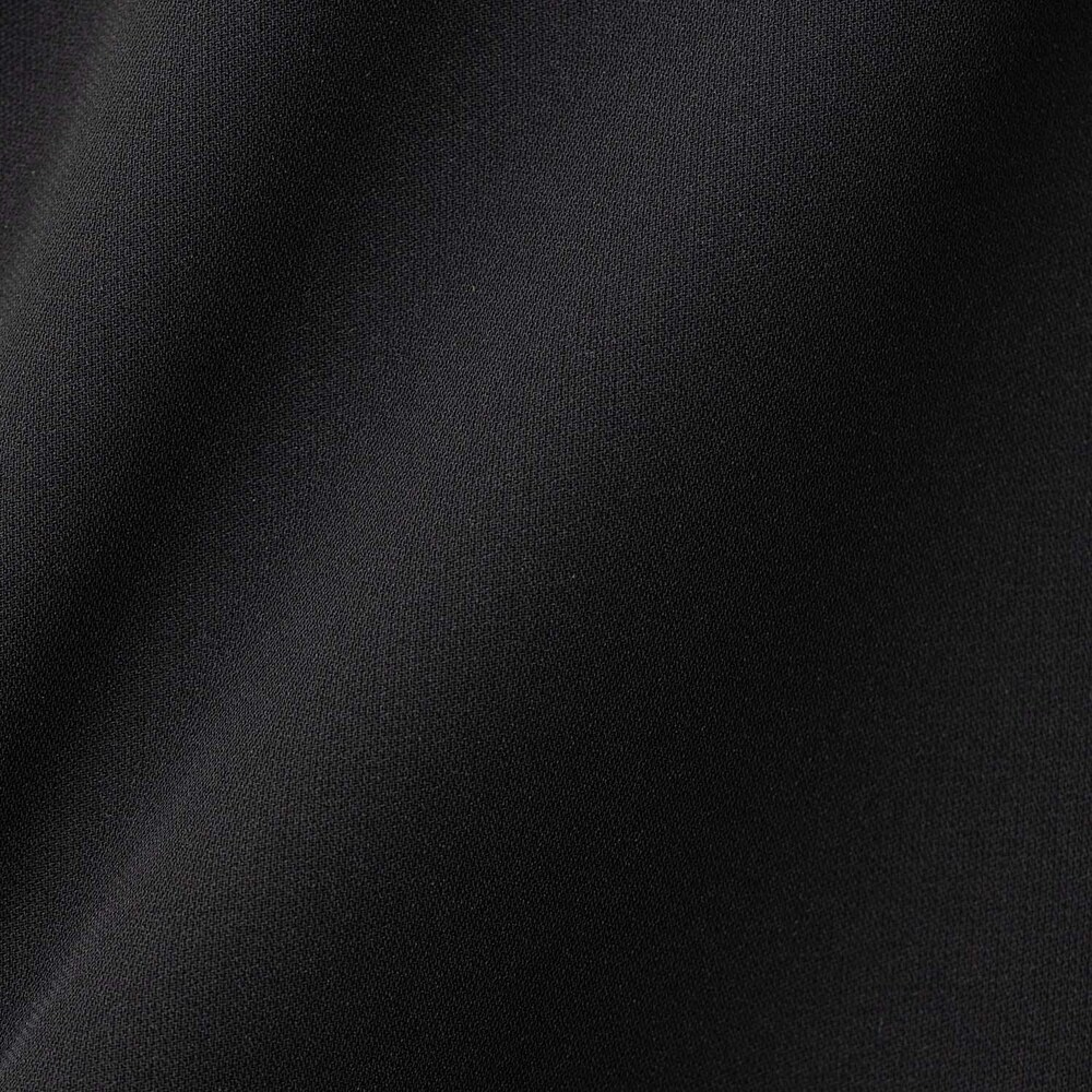 生地アップ：さらっとしたキレイめ素材