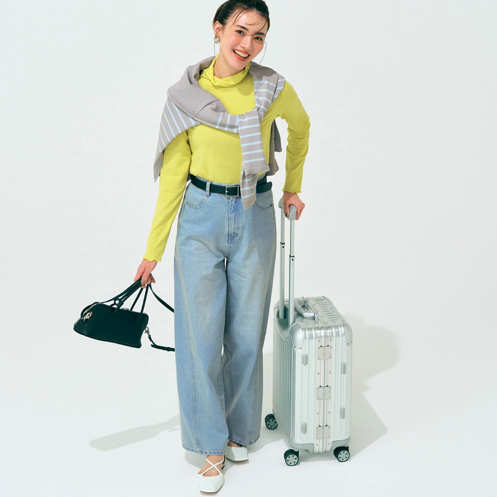 重ね着に最適なシアータートルカットソー（デザインカットソー