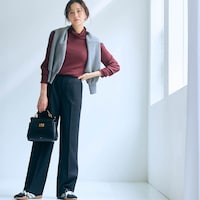 モデル身長165cm／M　ワイン着用