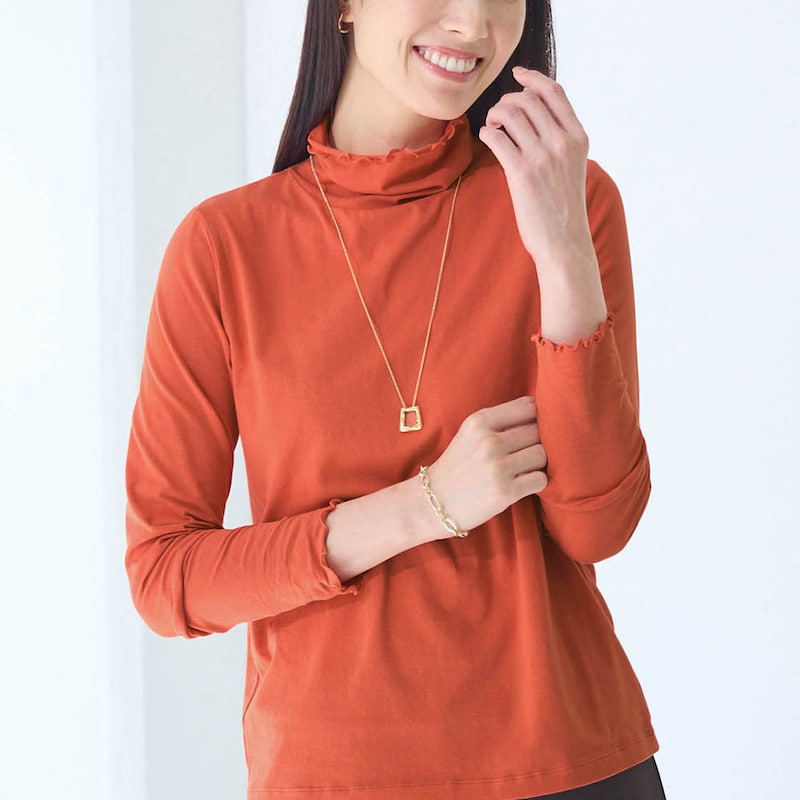 モデル身長173cm／M　オレンジ着用