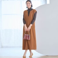 モデル身長168cm／M　チャコール着用