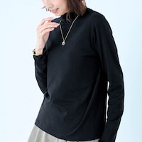 モデル身長169cm／M　ブラック着用