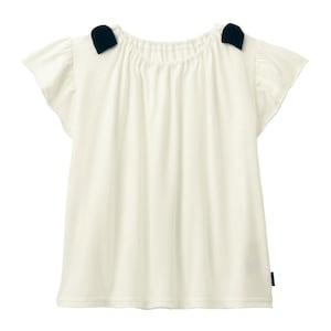 オフホワイト