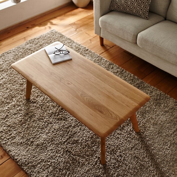 【ベルメゾン】オークの無垢材を贅沢に使用したリビングテーブル