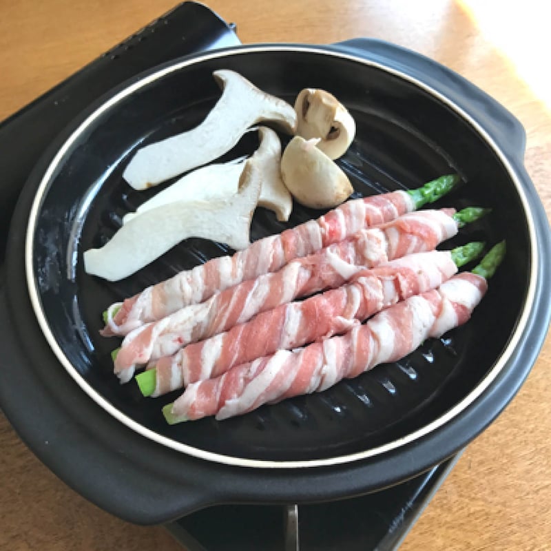 フタで陶板として焼き料理に使えます