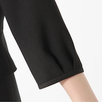 ワンピースの袖部分アップ