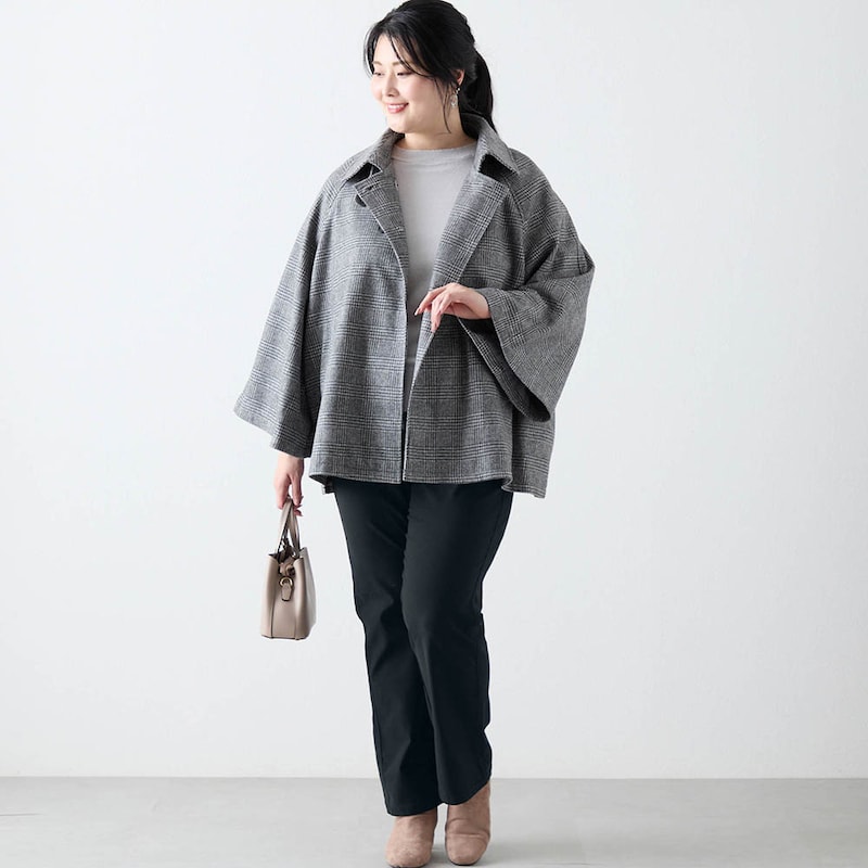 モデル身長168cm／4L・股下72cm