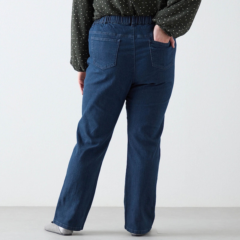 モデル身長168cm／4L・股下72cm