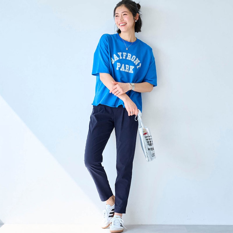 モデル身長168cm／M・股下66cm ※写真は撮影用のため股下+6cmになります。ネイビー着用