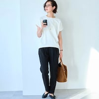 モデル身長168cm／M・股下66cm ※写真は撮影用のため股下+6cmになります。ブラック着用