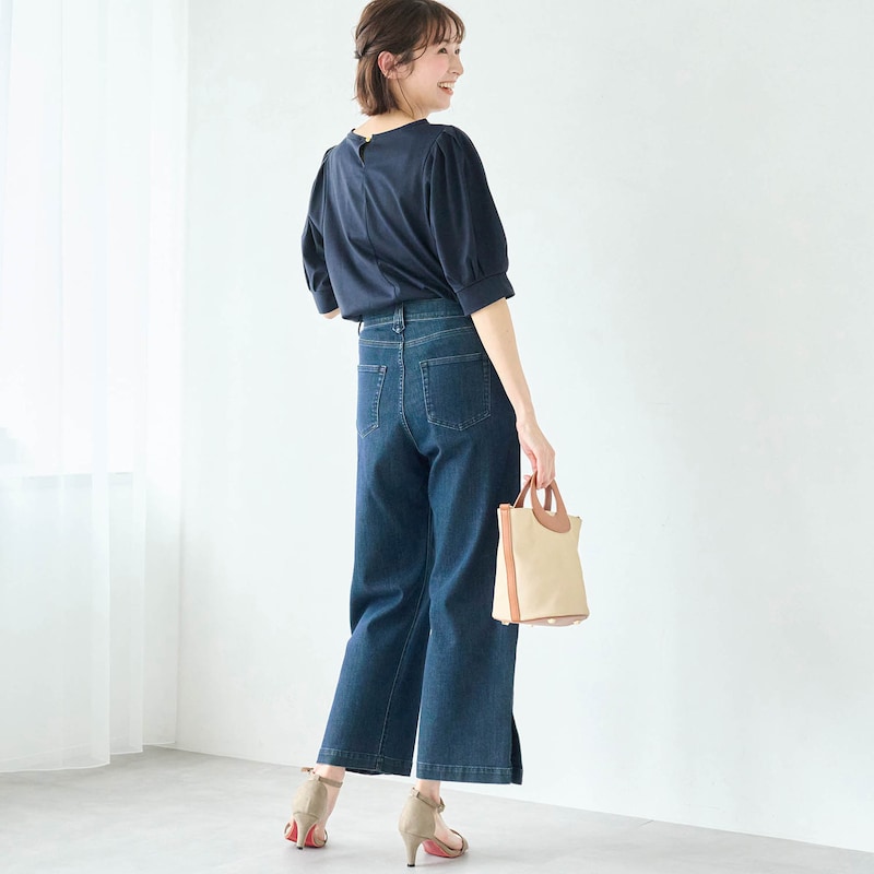 モデル身長170cm／M・股下60cm　※写真は撮影用のため、股下+6cmになります。