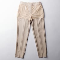 ヒップ部分のみさらっとしたストレッチ性のトリコット裏地付き