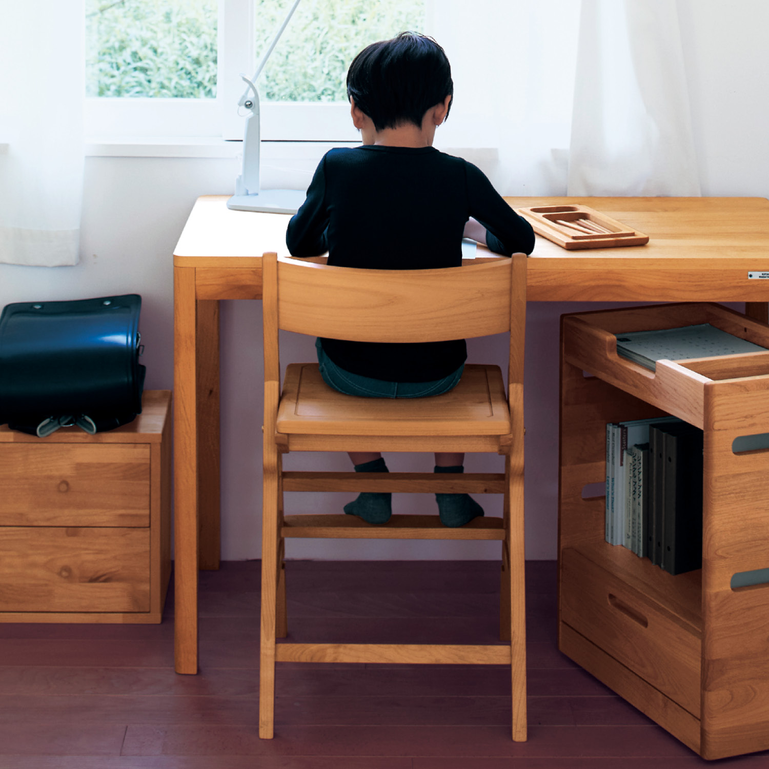 【堀田木工所】きみに贈る、学習チェア