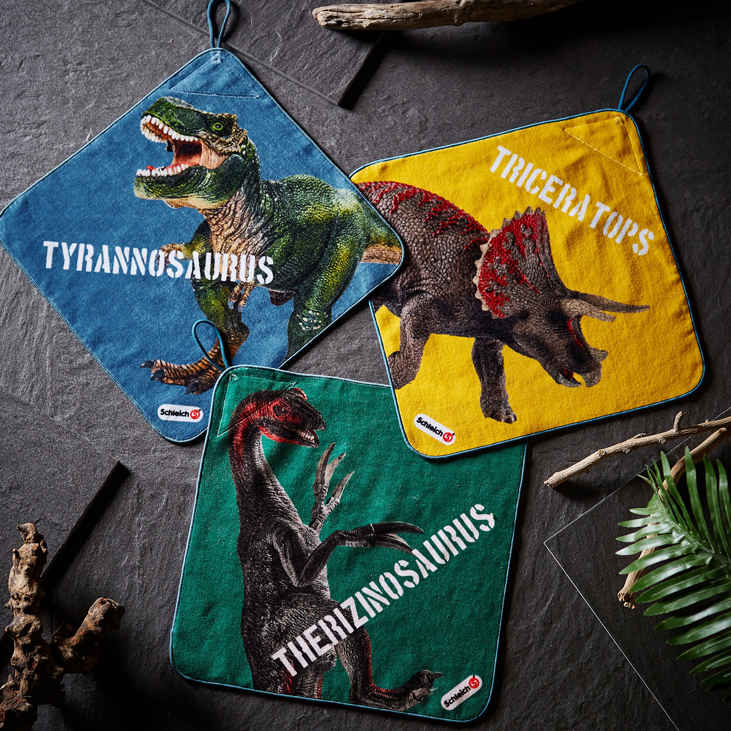 【シュライヒ/Schleich】【7月2日までお得】 ループ付きハンドタオル3柄セット /シュライヒ 【恐竜】