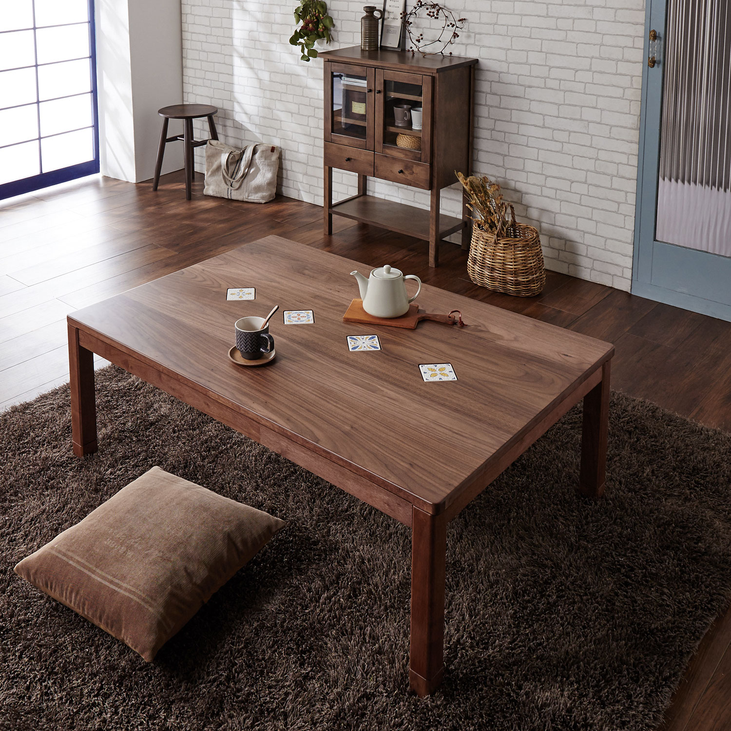 【ベルメゾン】珪藻土タイルがはめ込まれた継脚こたつテーブル