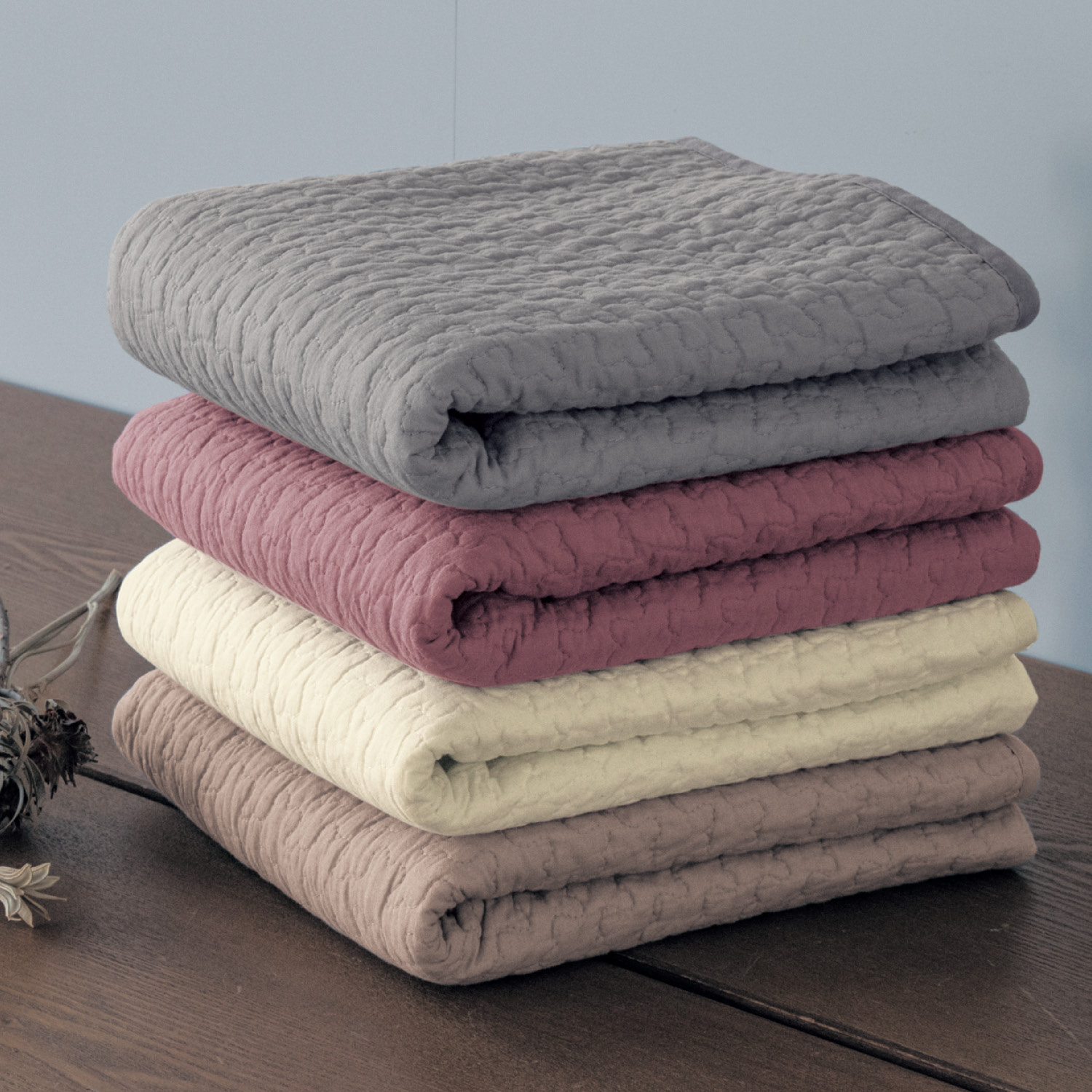 【ベルメゾン】イブル・綿素材を使用したキルトケット