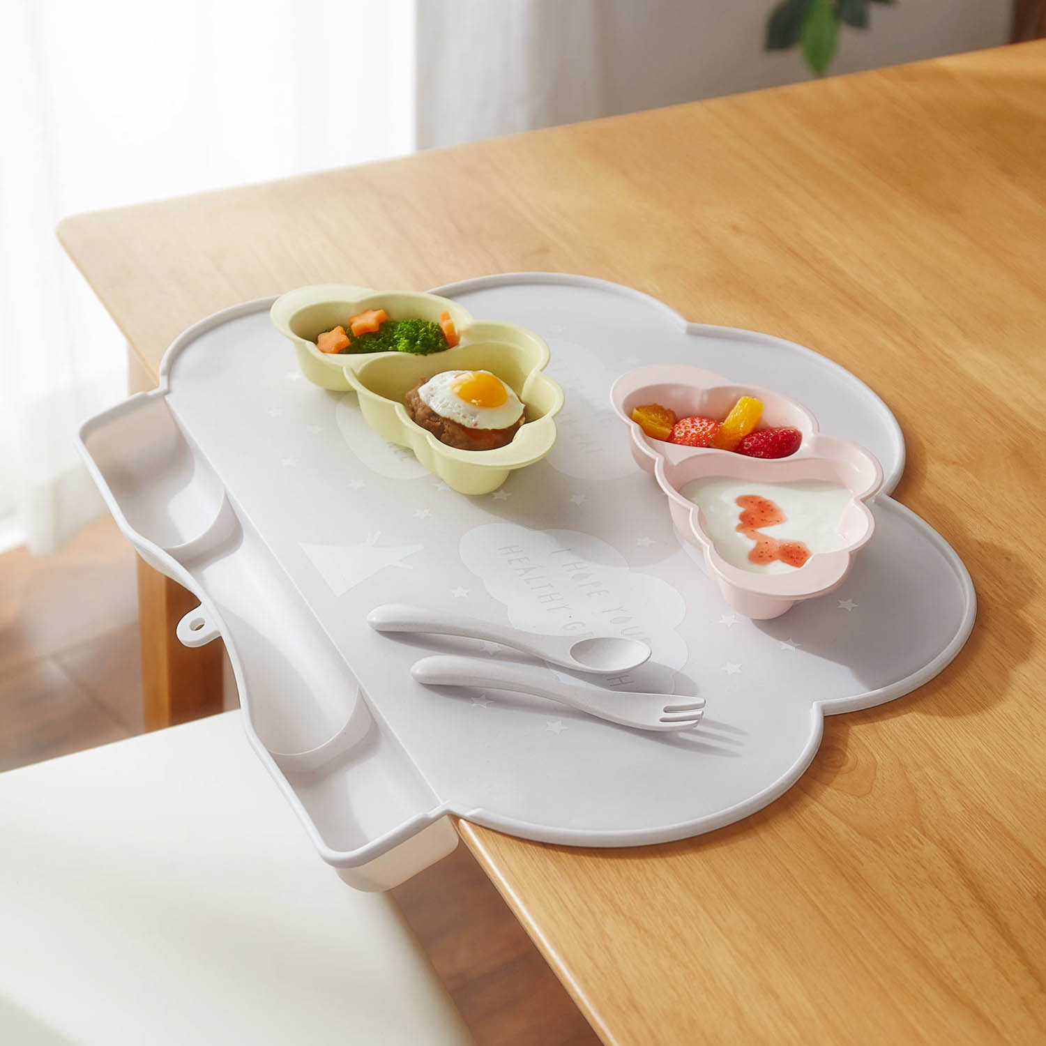 【ディモワ/10mois】mamamanma(マママンマ) お食事シリコーンマット