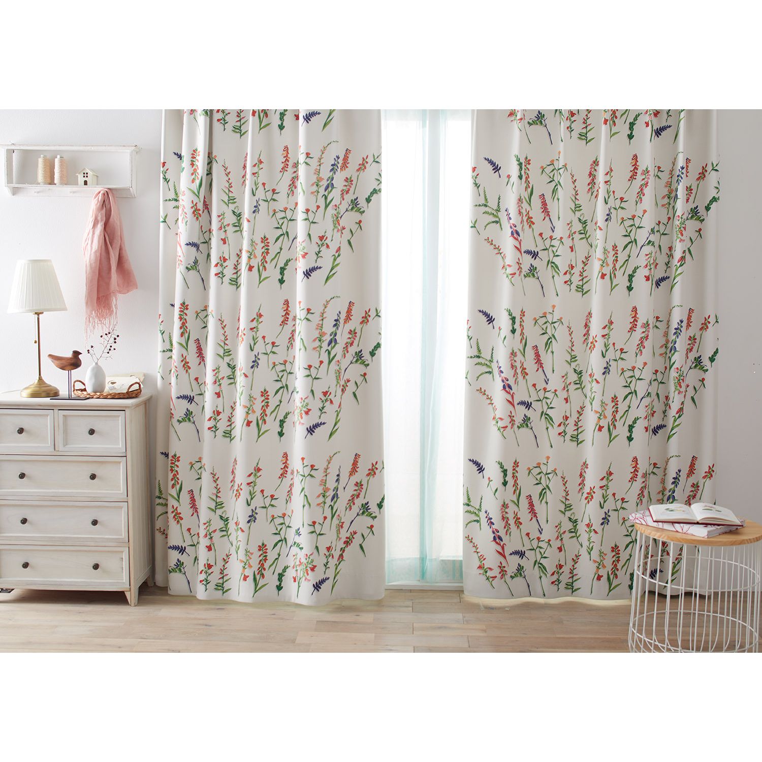 【ベルメゾン】【58サイズ】 水彩タッチのフラワープリントカーテン[日本製]