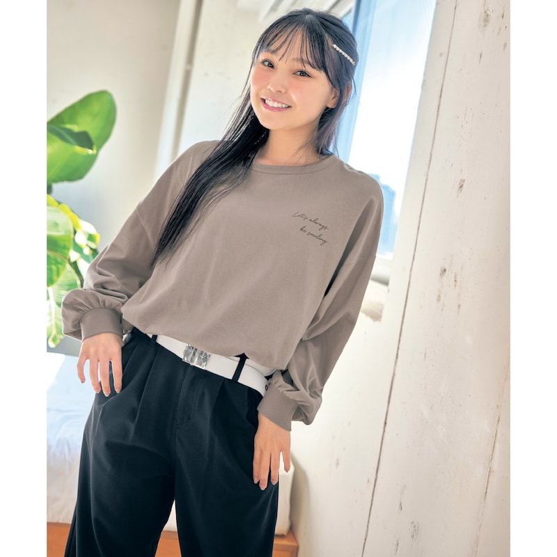 グレージュ／モデル身長160cm・サイズJ-M