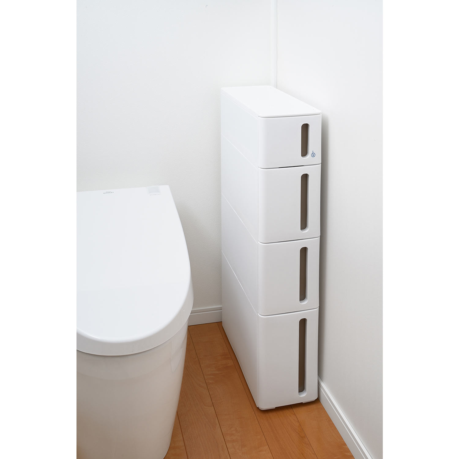 【ベルメゾン】幅17cmのロータイプのキッチン & サニタリー隙間ストッカー(チェストタイプ)