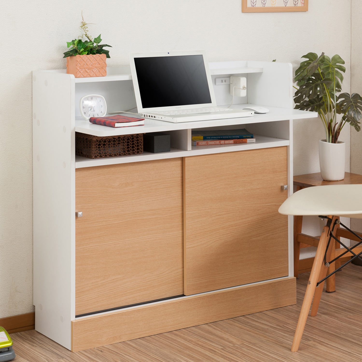 【ベルメゾン】インテリアに合わせて3色から選べるカウンターデスク