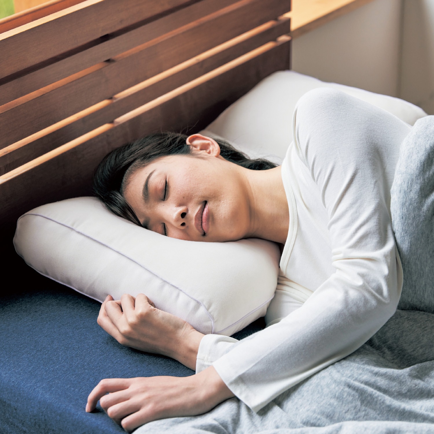 横向き寝のことも考えた低めのロング枕 【柔らかな素材の枕カバー