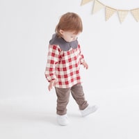 スモーキーブラウン／モデル身長80㎝・80サイズ着用