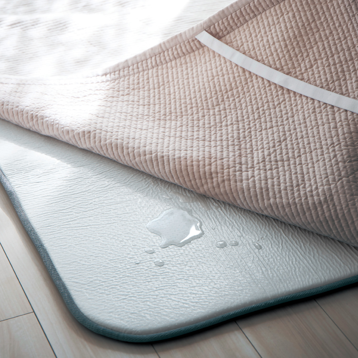 【BELLE MAISON DAYS】お手入れ簡単なラグの下に敷くアンダーラグ