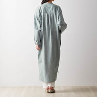 モデル身長166cm・マタニティMサイズ着用