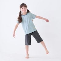 スモーキーサックス×チャコール／モデル身長127cm・130サイズ着用