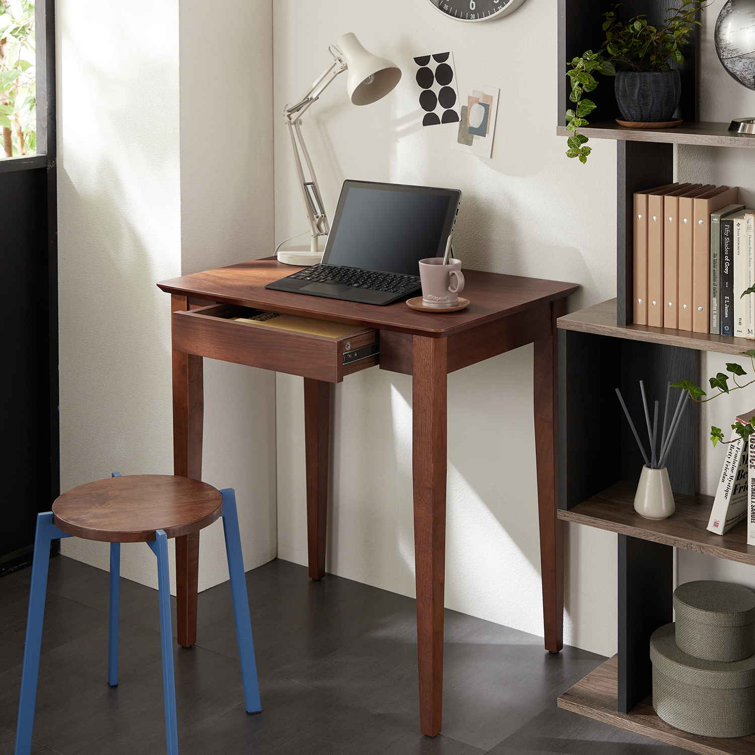 【ベルメゾン】引出し付きパソコンデスク 【ベルメゾン】引出し付きパソコンデスク