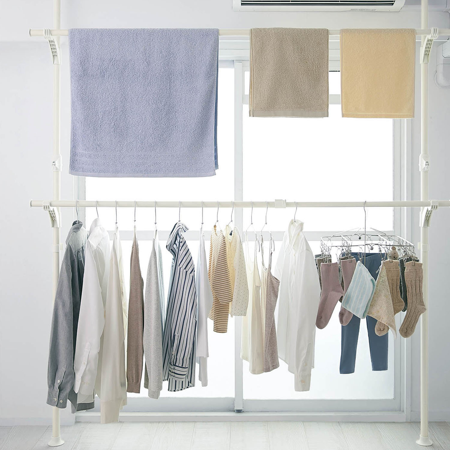 窓枠突っ張り式室内物干し <2段/3段>【簡単設置】 窓枠突っ張り式室内物干し <2段/3段>【簡単設置】