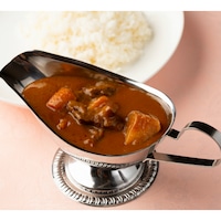 特製のカレーに和牛肉と野菜のうま味が溶け込んだビーフカレー、洋食屋の定番メニューをご家庭でお手軽にお