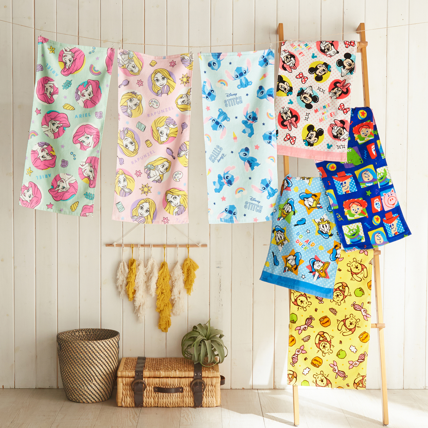 綿素材を使ったプリントタオル 選べるキャラクター ディズニー Disney 通販のベルメゾンネット 綿素材を使ったプリントタオル 選べるキャラクター ディズニー Disney 通販のベルメゾンネット