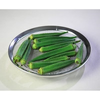 19は、茹で野菜や豆腐の水切り、油揚げや厚揚げの油抜きにちょうど良いサイズ
