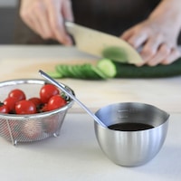 ９：薬味を入れたり、ドレッシング・ソース作りにおすすめです。