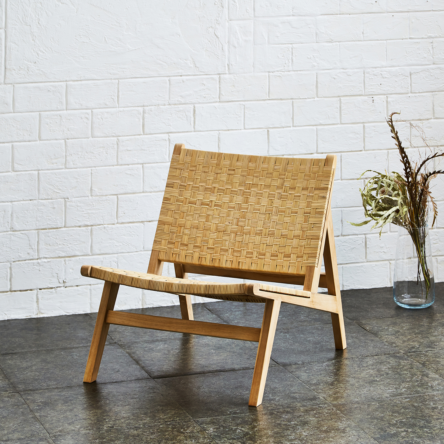 【ノーウェアライクホーム/NOWHERE LIKE HOME】チーク材フレームのラタンパーソナルチェア