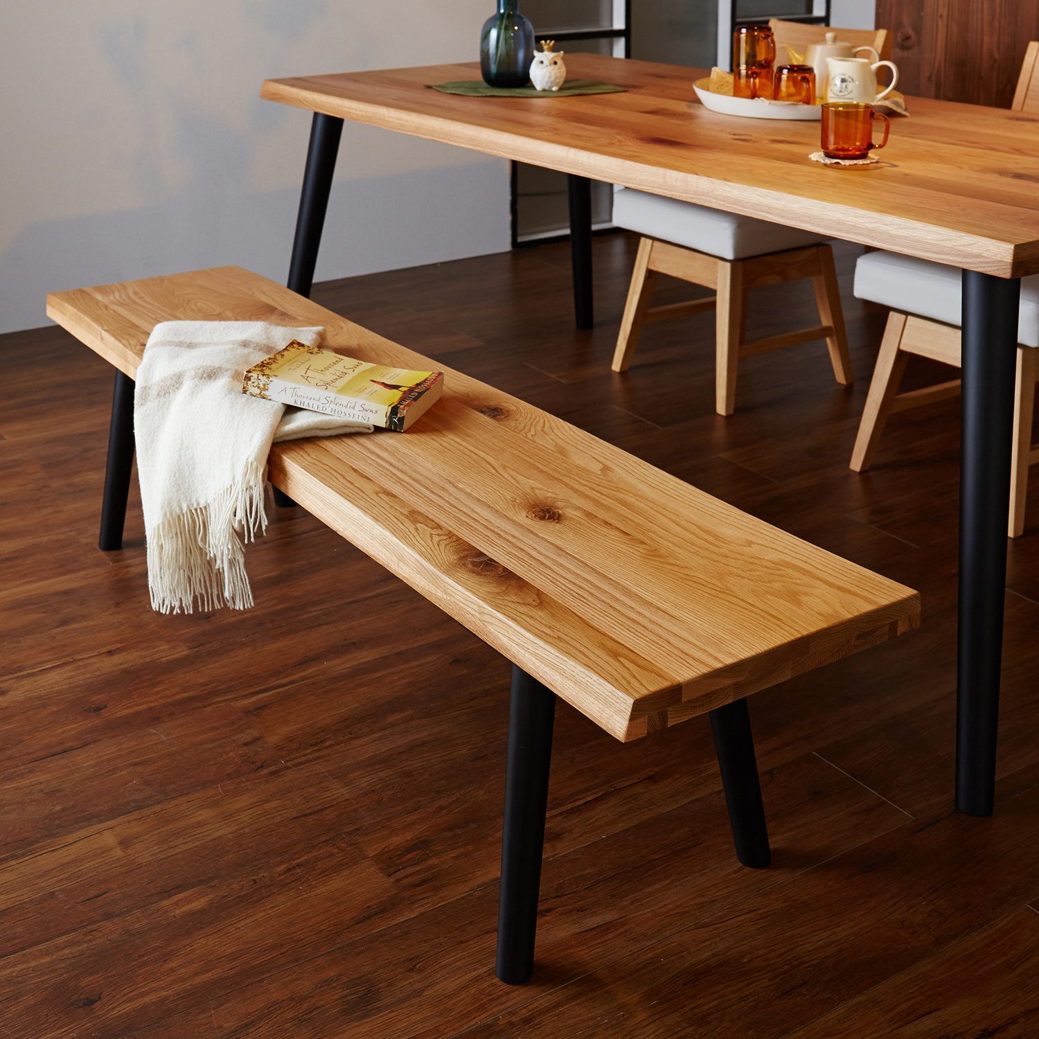 【ベルメゾン】重厚感のある天然木オーク材のダイニングベンチ