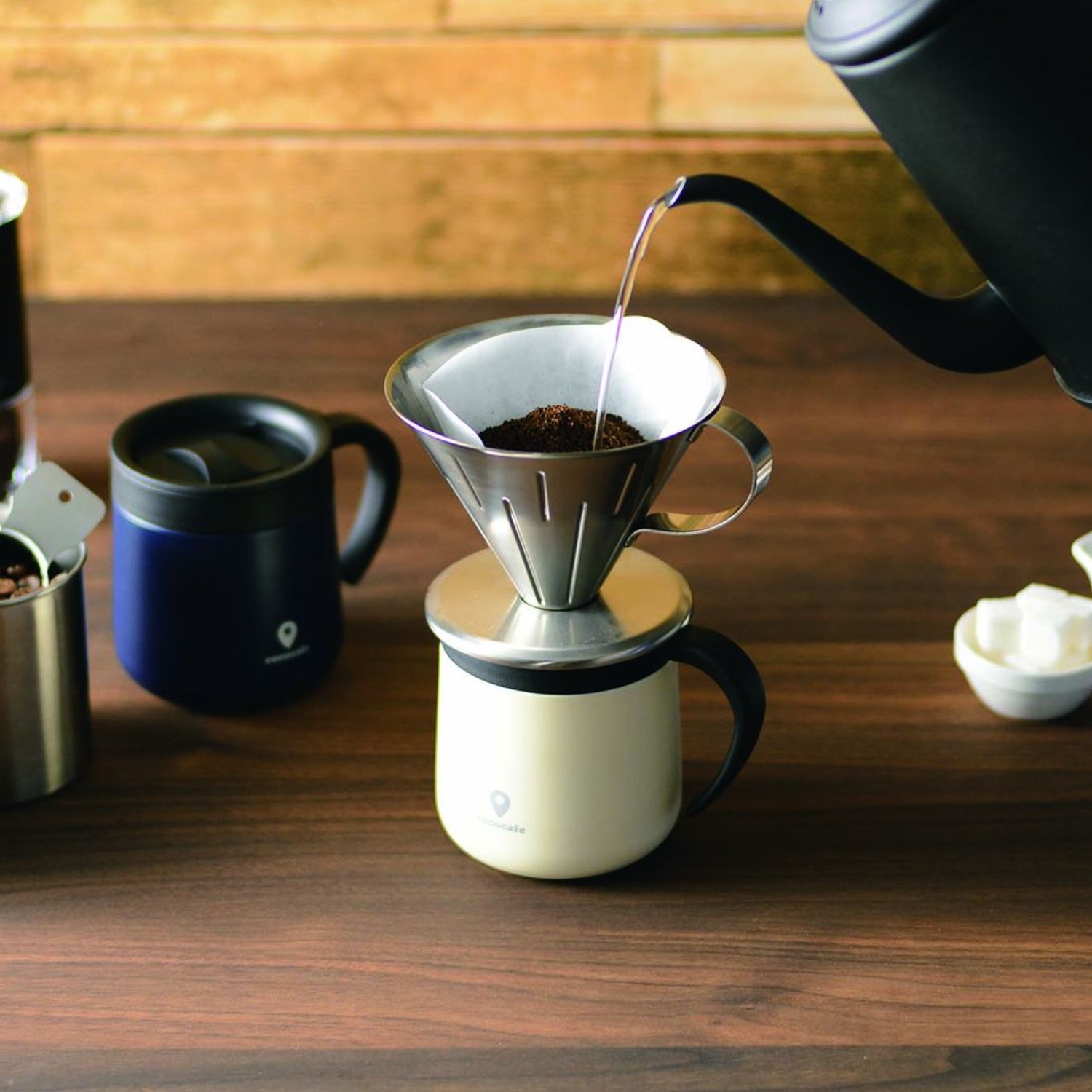 ドリッパーと相性が良い蓋付き真空二重マグカップ 300ml 通販のベルメゾンネット ドリッパーと相性が良い蓋付き真空二重マグカップ 300ml 通販のベルメゾンネット