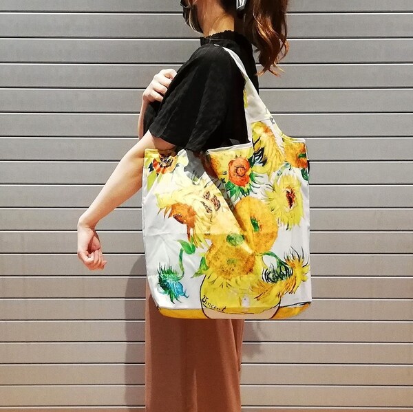 【ベルメゾン】ファスナー付コンパクトに折りたためる名画の保冷エコバッグ