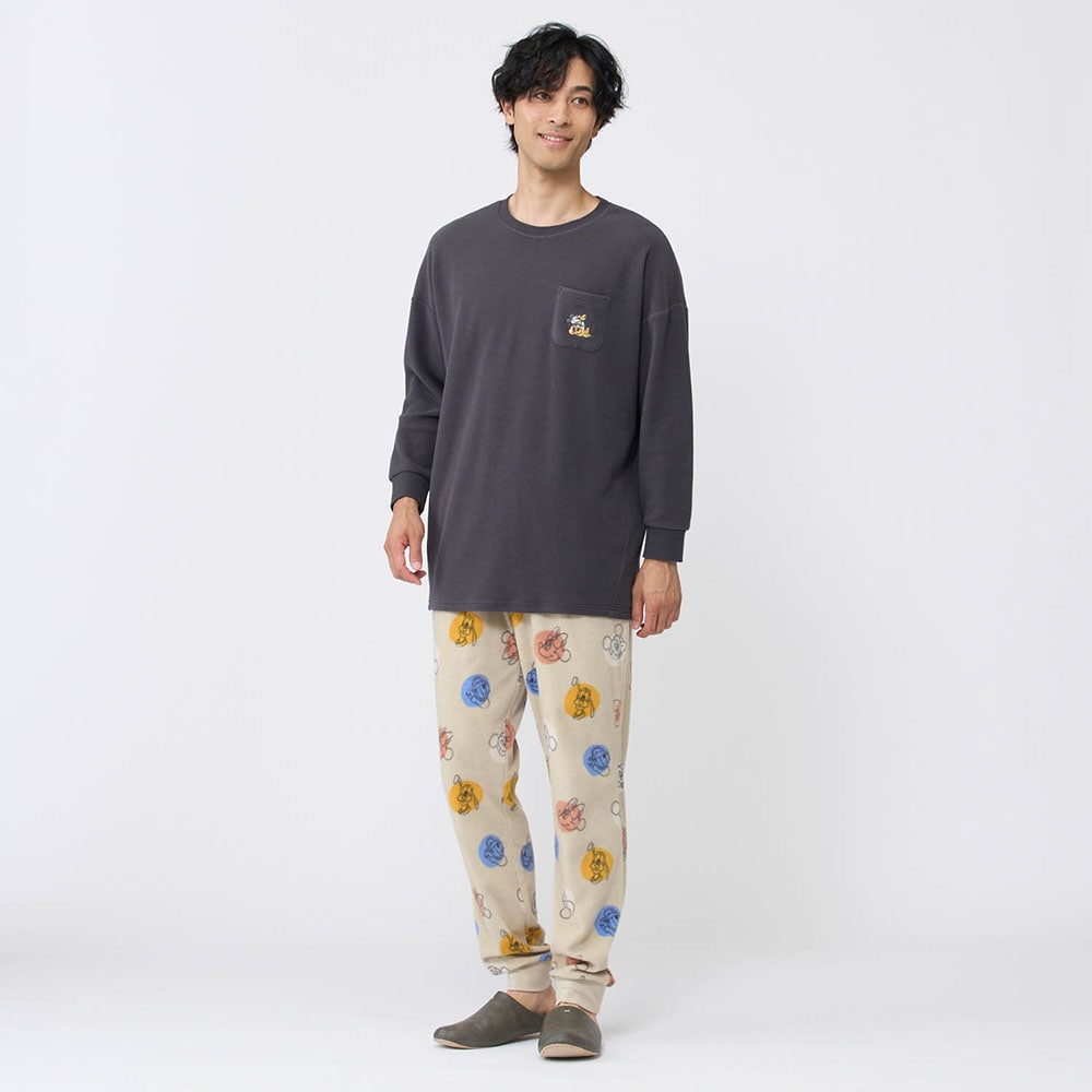 モデル身長183cm／L ※写真は撮影用のため身丈+3cm、股下+4cmになります。