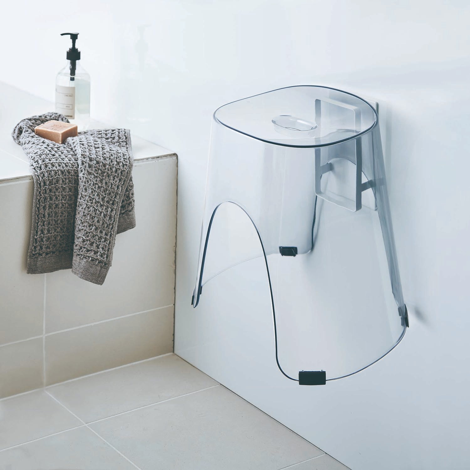 マグネット2WAYバスルーム風呂椅子ホルダー(タワー/tower) マグネット2WAYバスルーム風呂椅子ホルダー(タワー/tower)